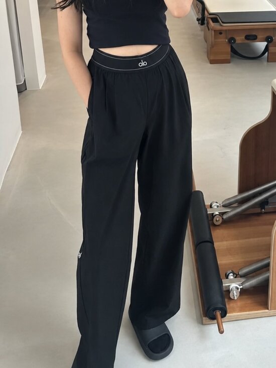ALO Yoga Pants - Alo Yoga Suit Up Black Trouser Regular🍨Classic Relaxed Fit Versatile Pants💌